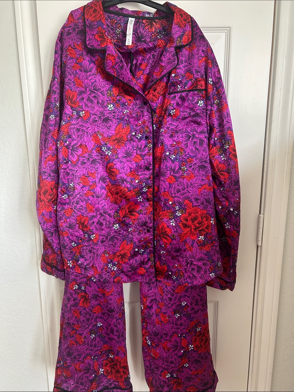 Womens Floral Satin Pajama ySet - Purple & Red